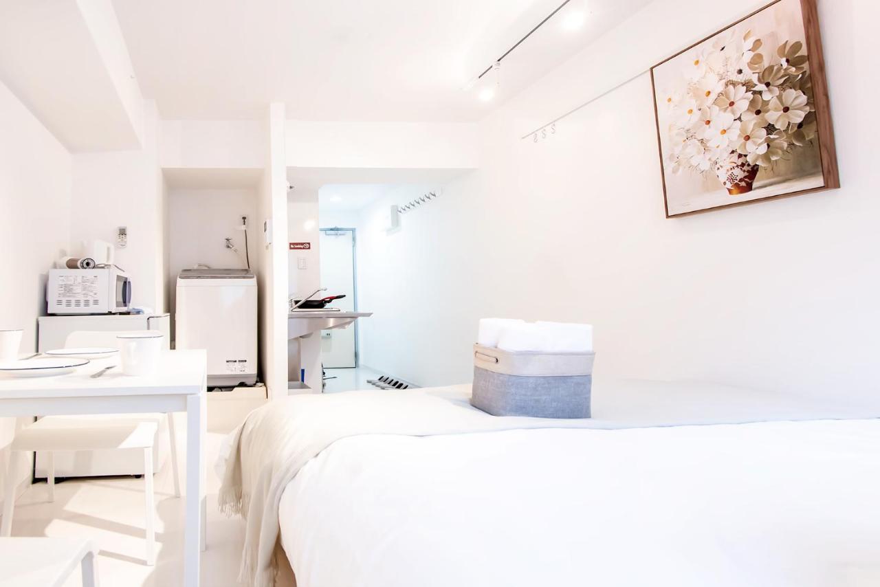 Walk To Higahsi Shinjuku Sta. Eey Apartman Tokió Kültér fotó